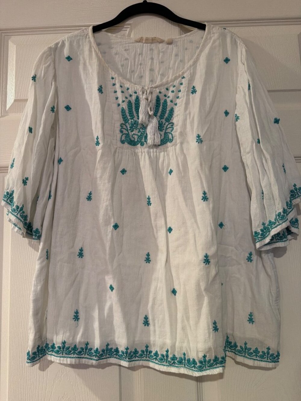 Soft Surroundings White Tunic With Blue Embroidery 1X Cotton Boho Style Made In